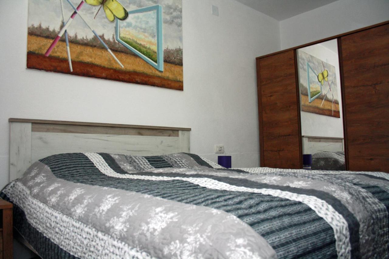 "Art House" Rovinj-Holiday, Holiday Home To Rent Rovinjsko Selo Exteriér fotografie