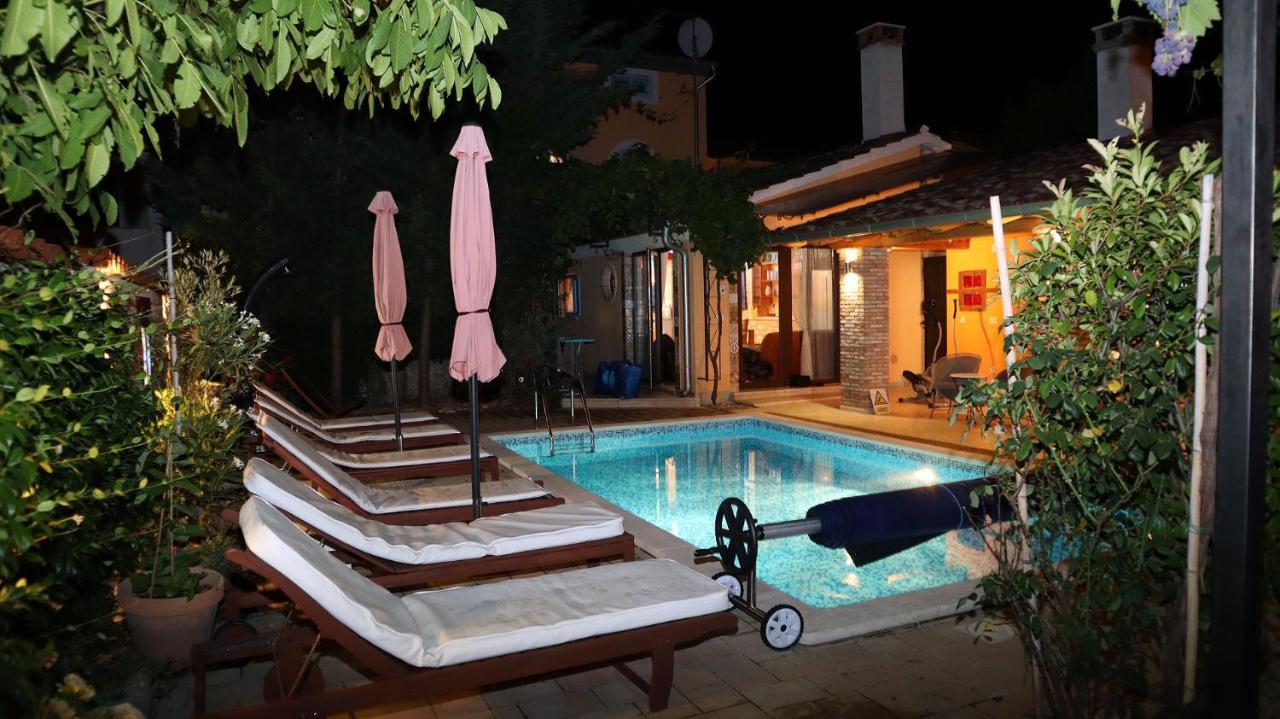 "Art House" Rovinj-Holiday, Holiday Home To Rent Rovinjsko Selo Exteriér fotografie