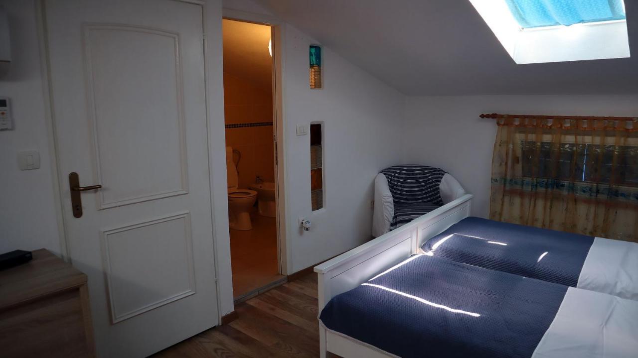 "Art House" Rovinj-Holiday, Holiday Home To Rent Rovinjsko Selo Exteriér fotografie