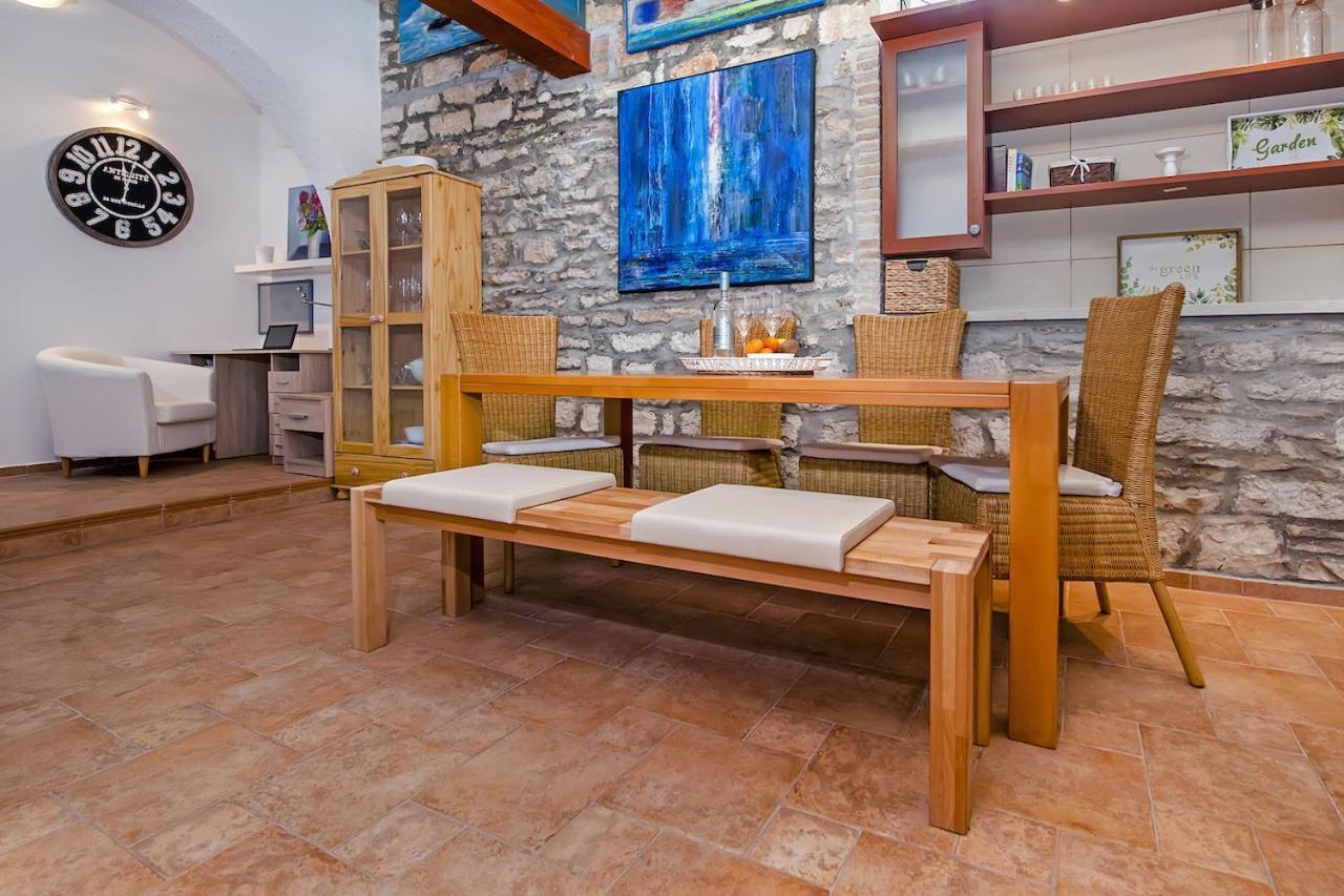 "Art House" Rovinj-Holiday, Holiday Home To Rent Rovinjsko Selo Exteriér fotografie